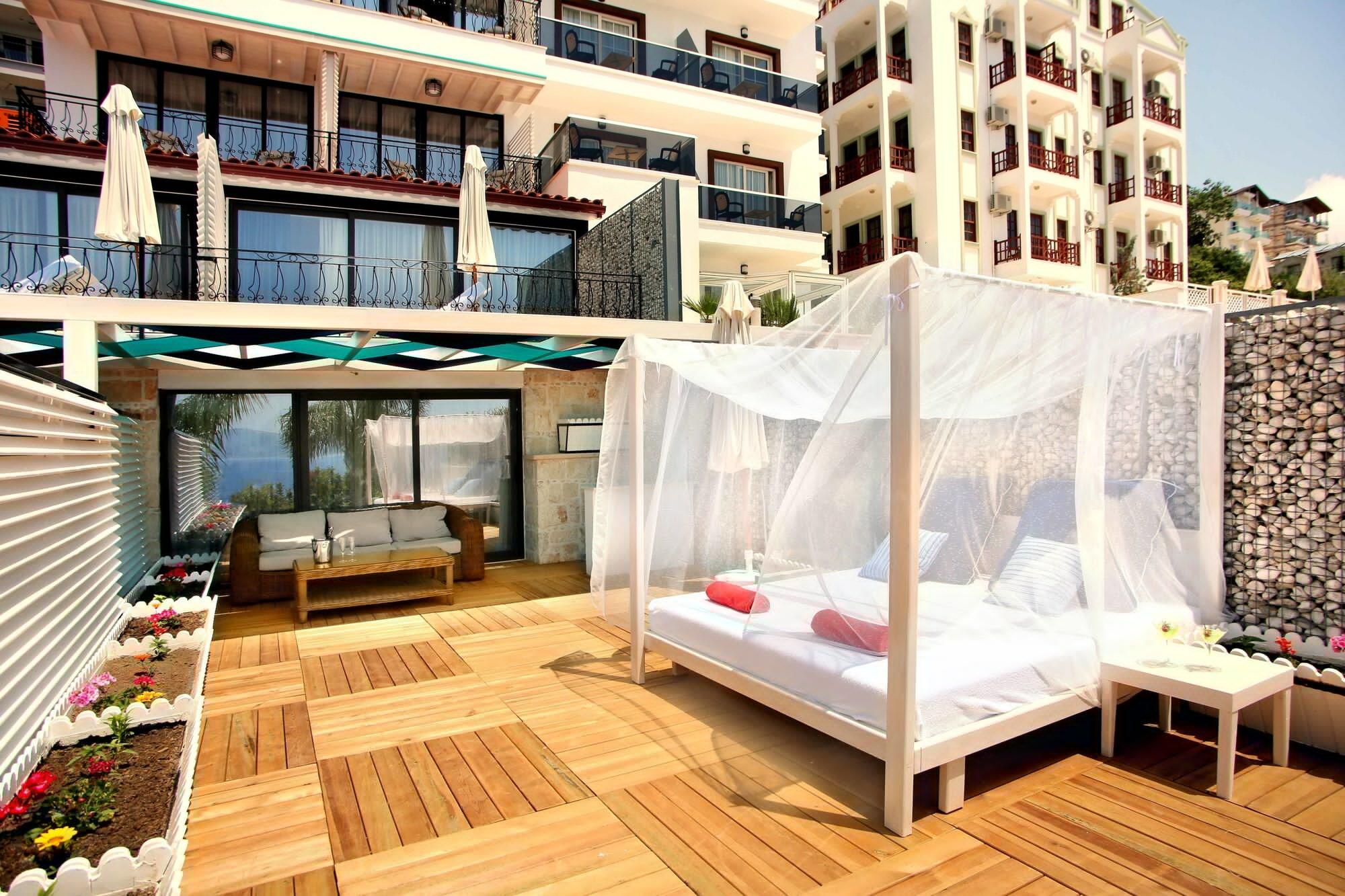 Nur Beach Hotel Kas Exterior foto