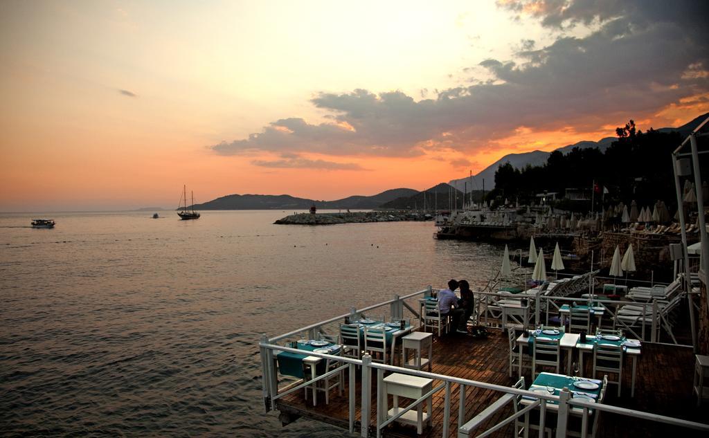 Nur Beach Hotel Kas Exterior foto